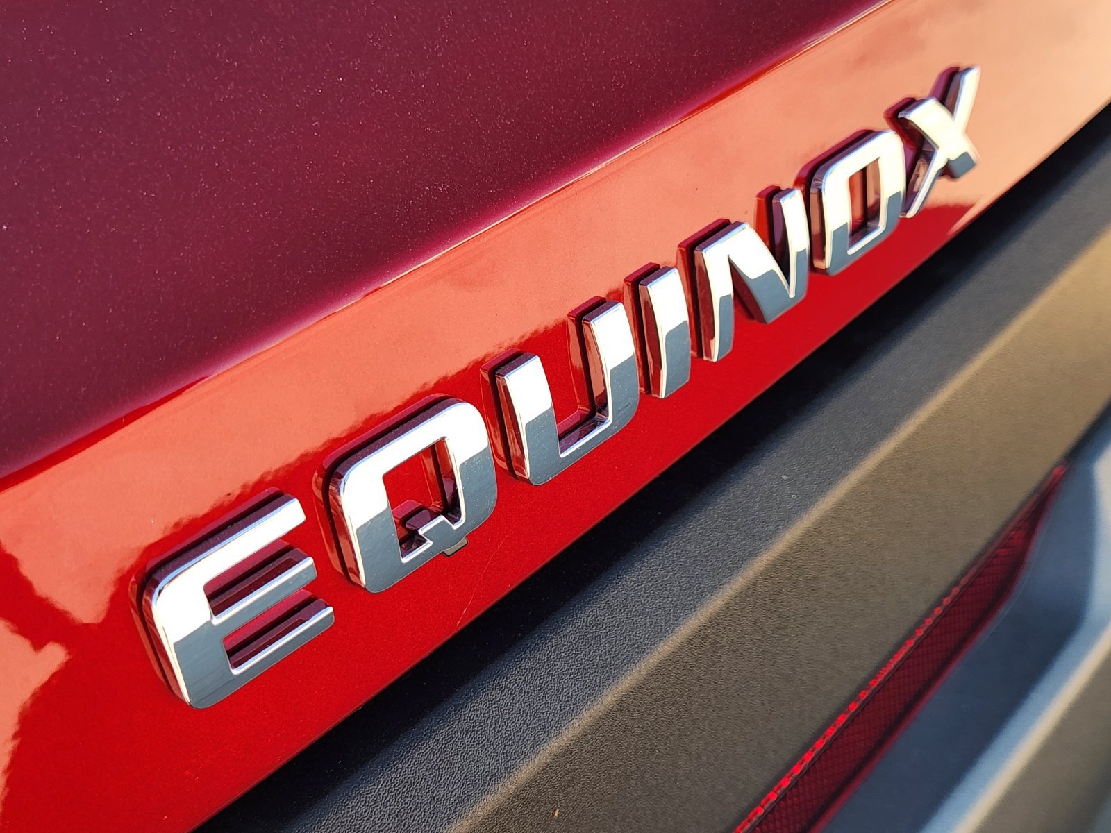 New 2027 Chevrolet Equinox LT w/ Safety and Technology Package FWD image 11