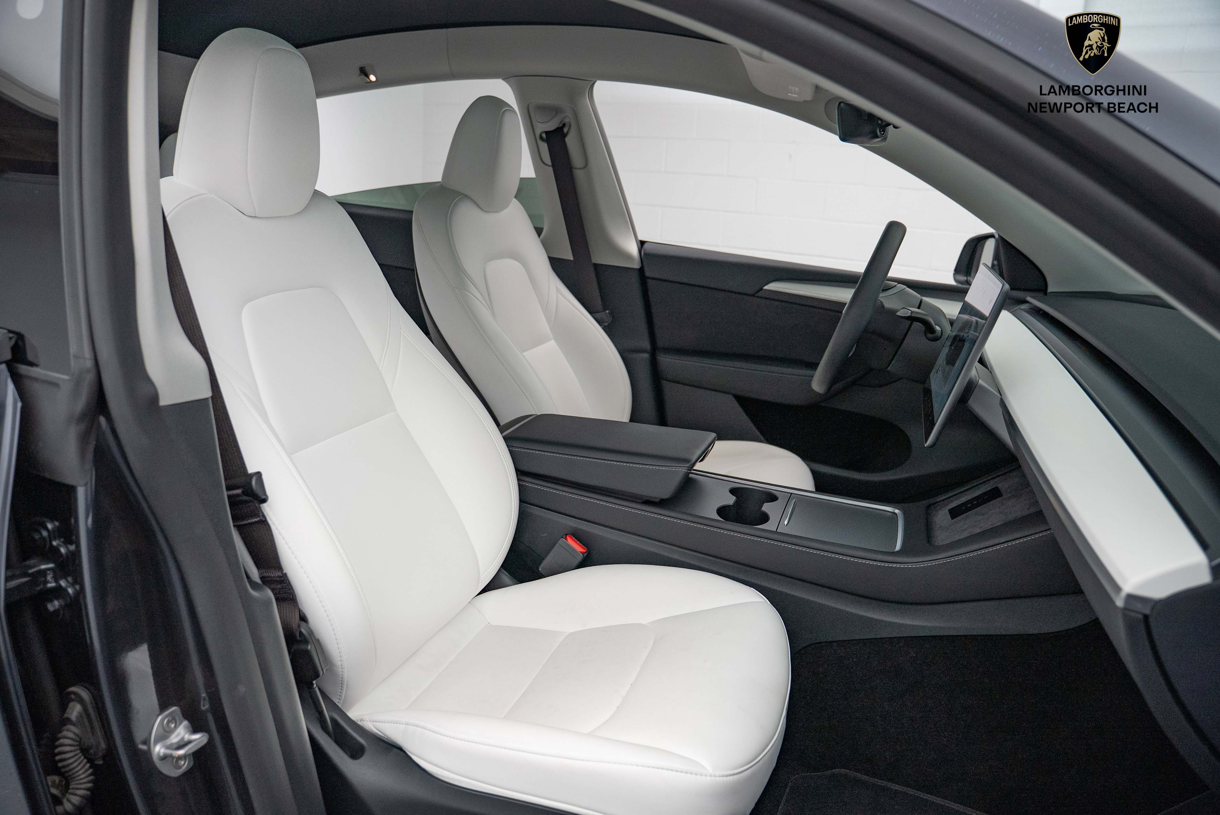 Used 2024 Tesla Model Y Performance image 18
