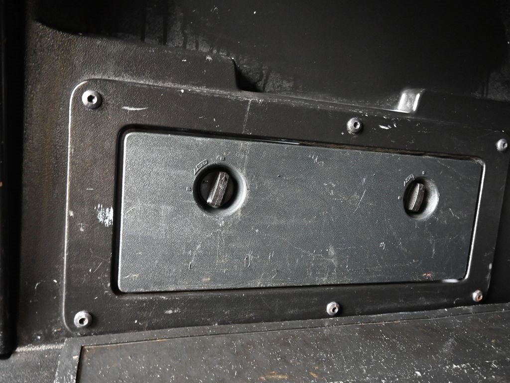 Used 2017 Toyota Tacoma TRD Sport image 45