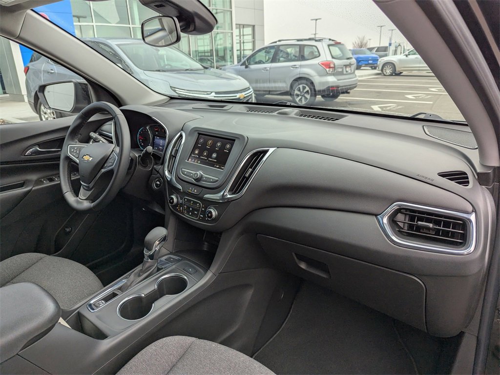 Used 2023 Chevrolet Equinox LT w/ Driver Convenience Package image 39