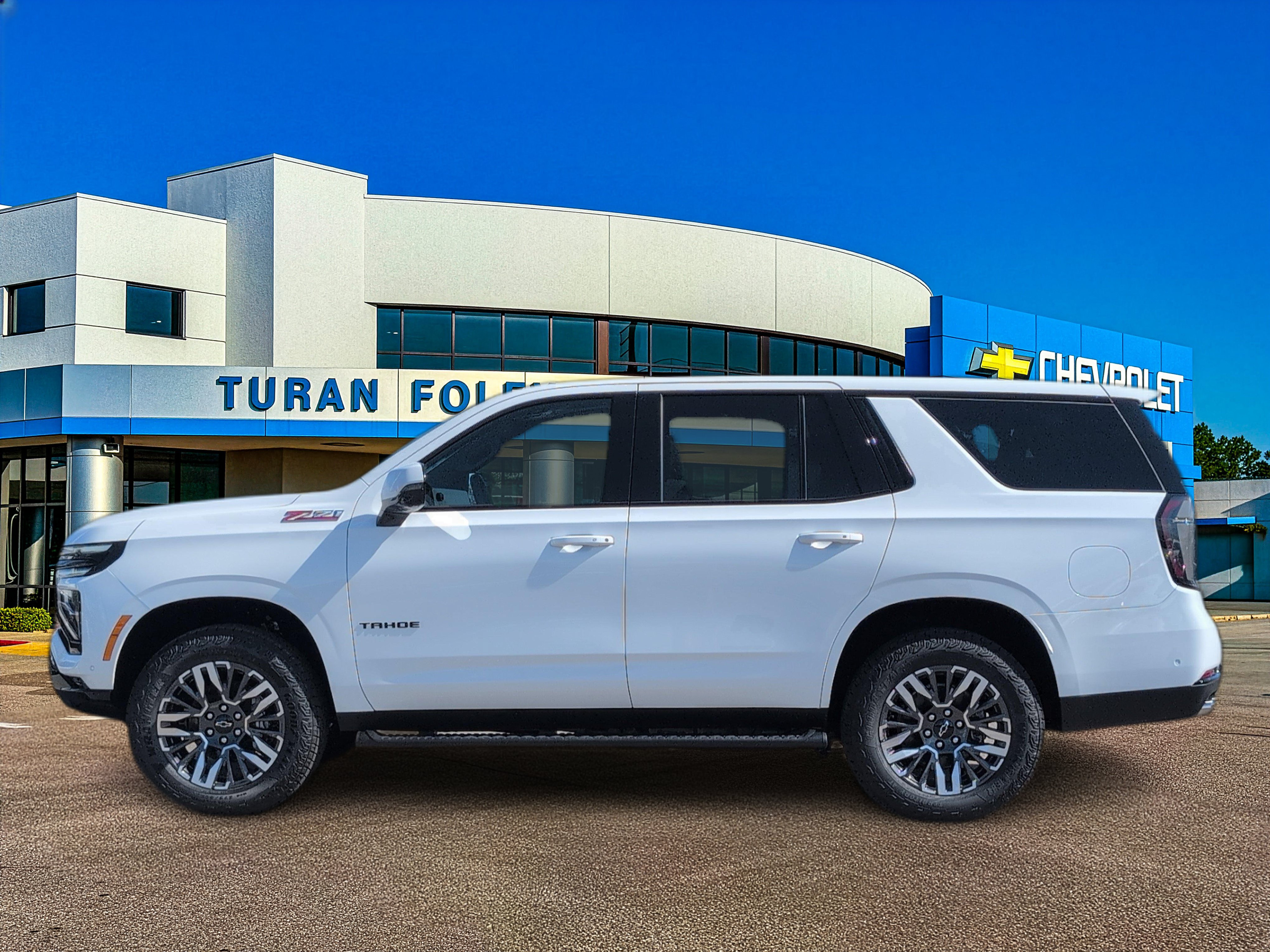 New 2026 Chevrolet Tahoe Z71 w/ Comfort Package AWD/4WD image 2
