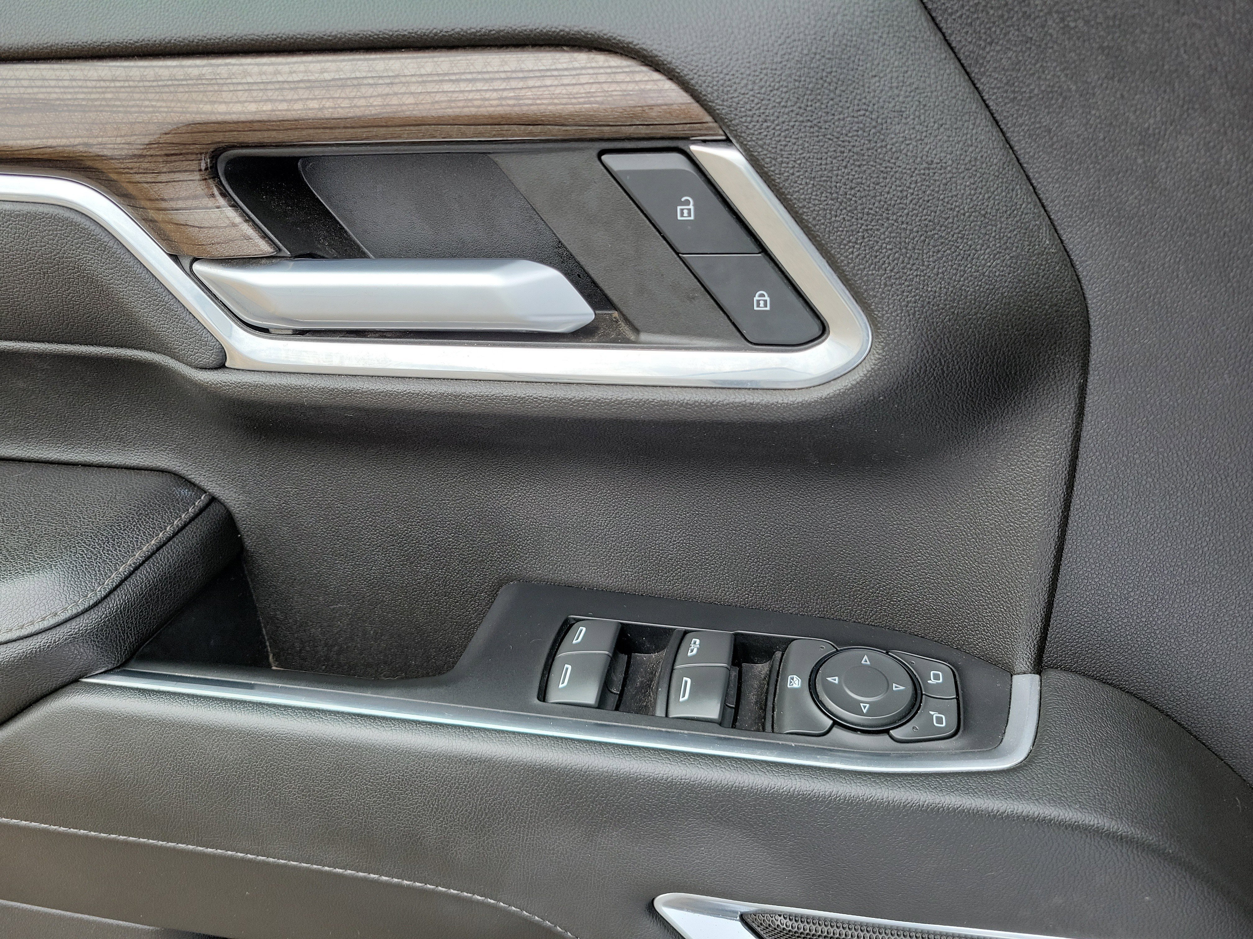 Used 2022 Chevrolet Silverado 1500 RST w/ LPO, Dark Essentials Package image 19