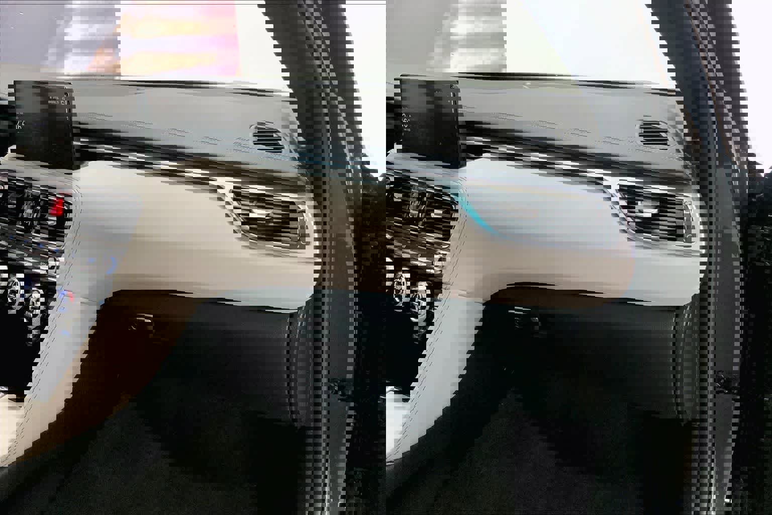 Used 2023 Genesis G70 2.0T w/ Sport Prestige Package image 21