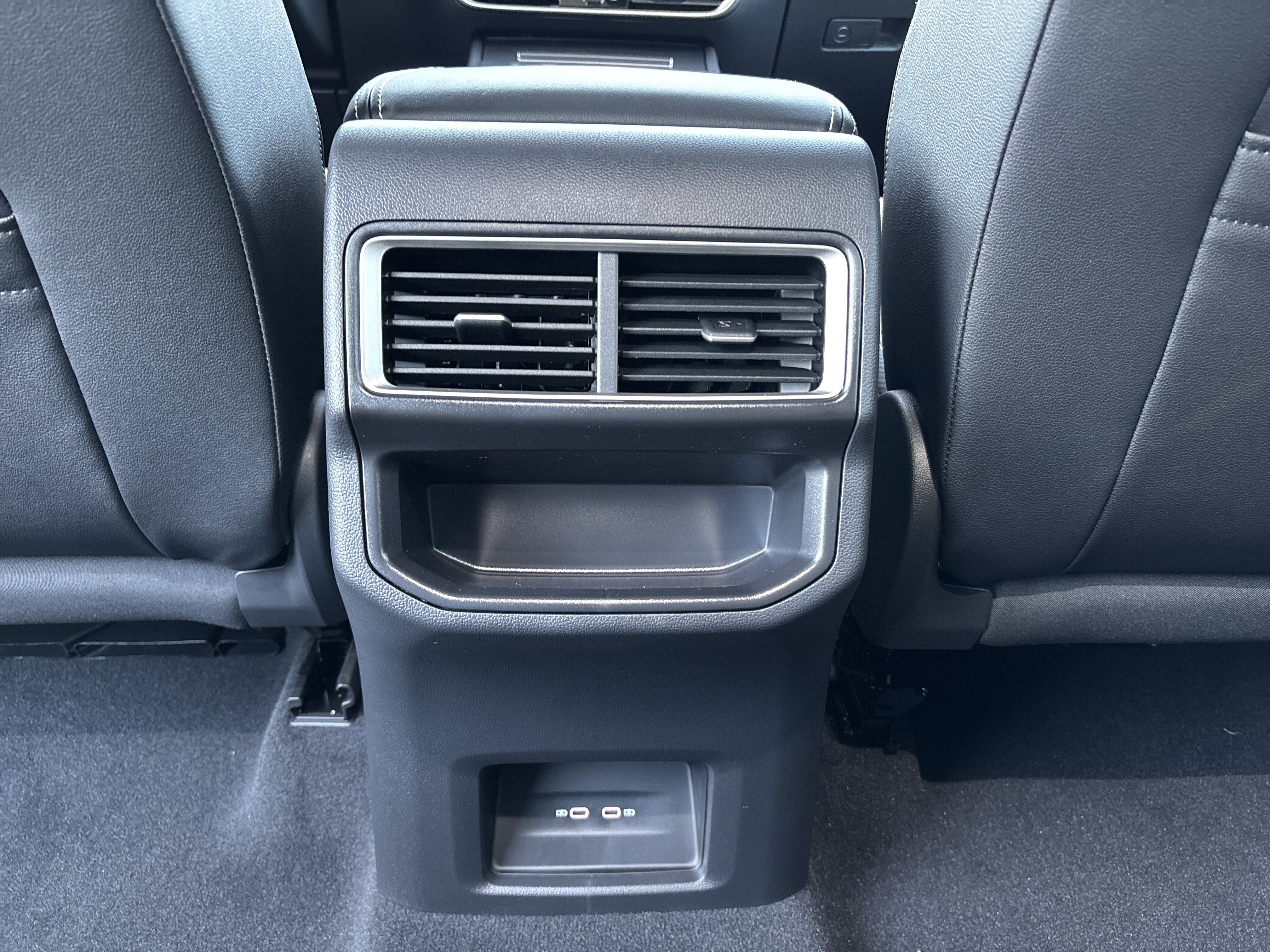 New 2026 Volkswagen Atlas Cross Sport SE image 27