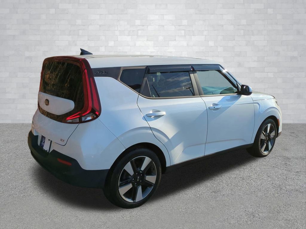 Used 2020 Kia Soul EX image 4