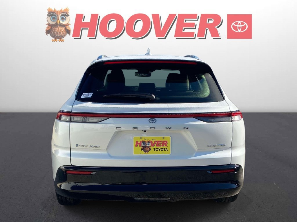 Used 2025 Toyota Crown Signia AWD/4WD image 3