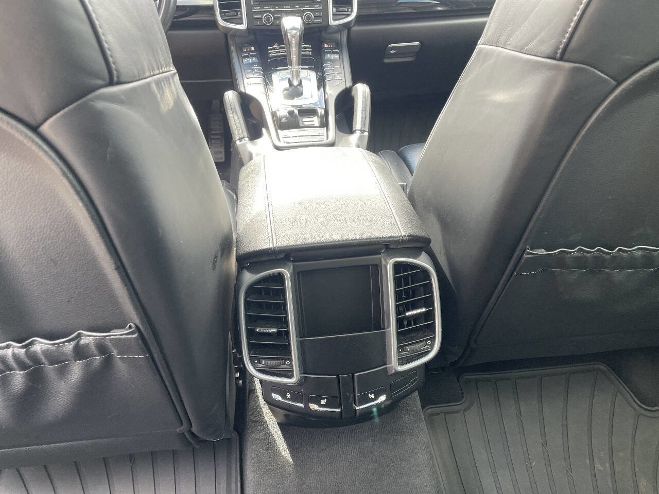Used 2014 Porsche Cayenne image 27