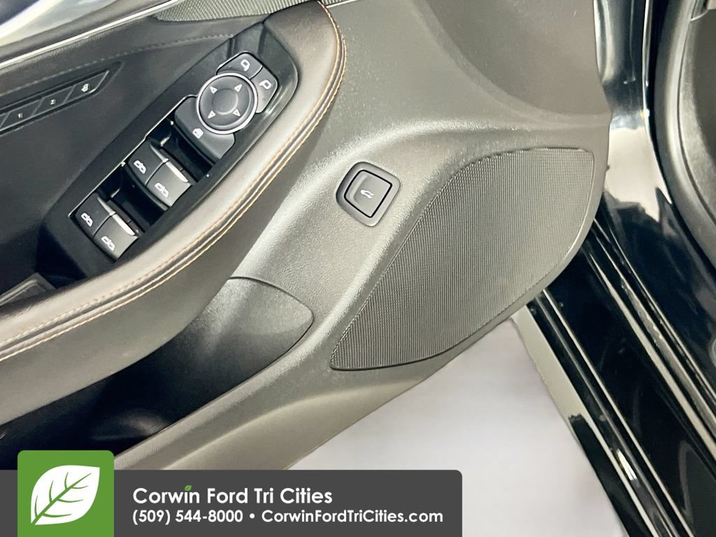 Used 2023 Cadillac CT5 Sport AWD/4WD image 13