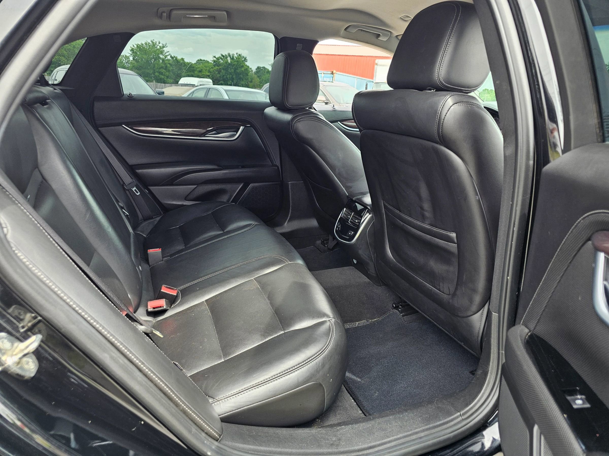 Used 2017 Cadillac XTS Luxury FWD image 6