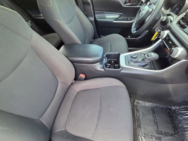 Certified 2024 Toyota RAV4 LE AWD/4WD image 19