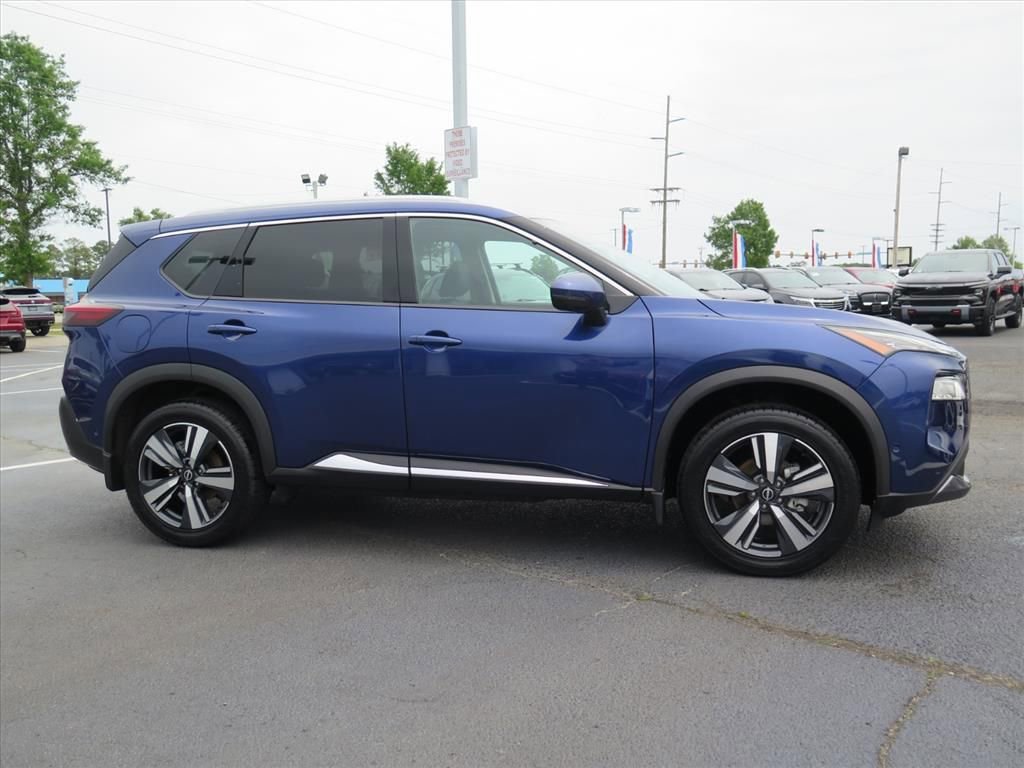 Used 2022 Nissan Rogue SL w/ SL Premium Package FWD image 2