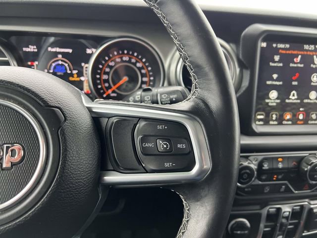 Used 2019 Jeep Wrangler Unlimited Sahara image 17