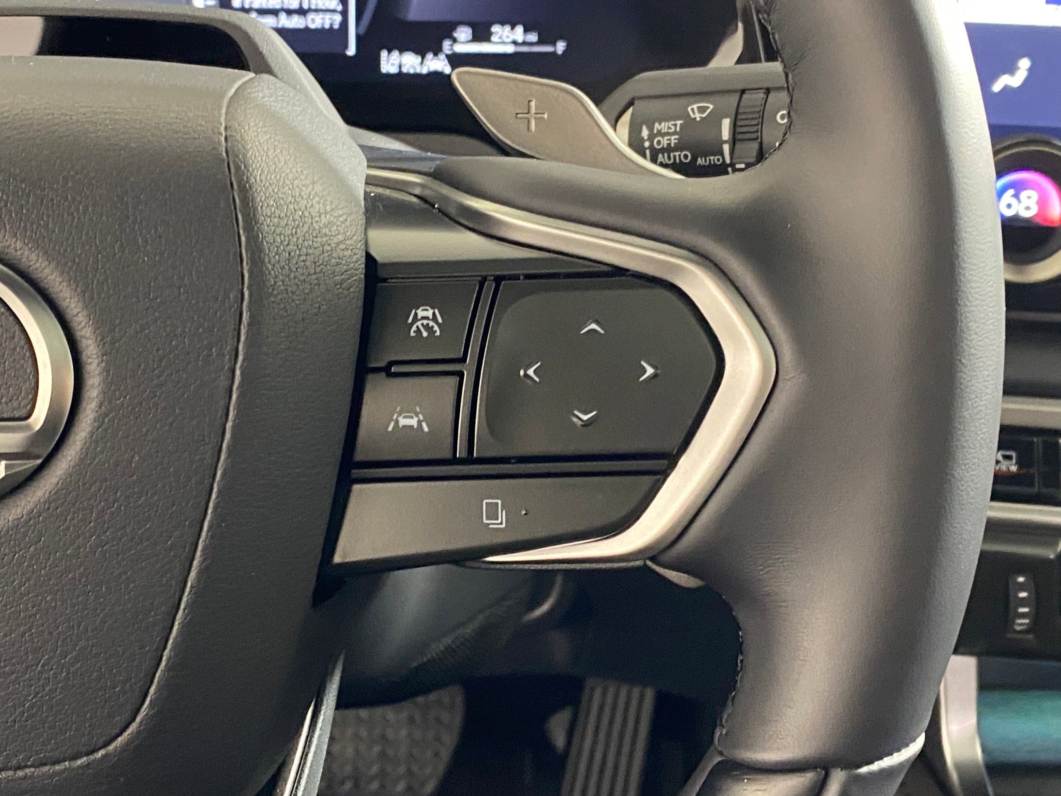 Used 2025 Lexus RX 450h AWD w/ Convenience Package image 31