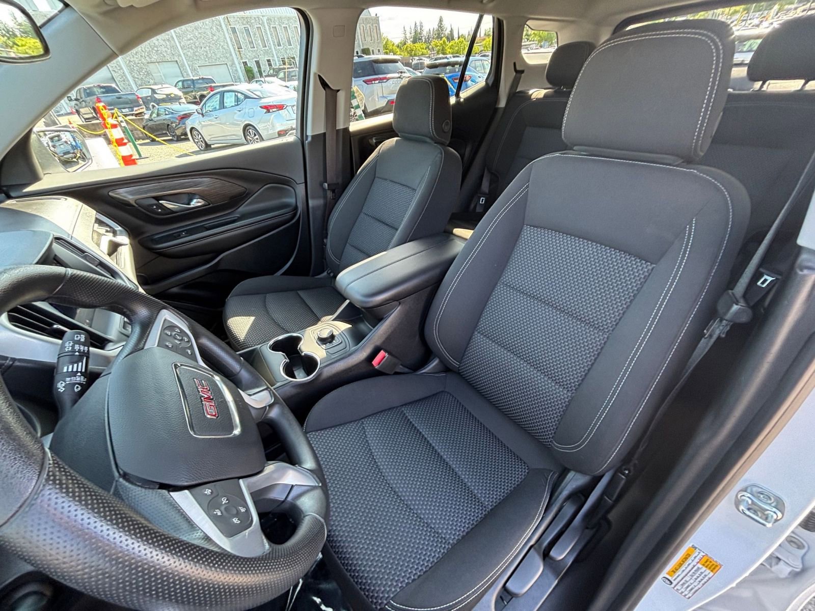 Used 2024 GMC Terrain SLE image 35