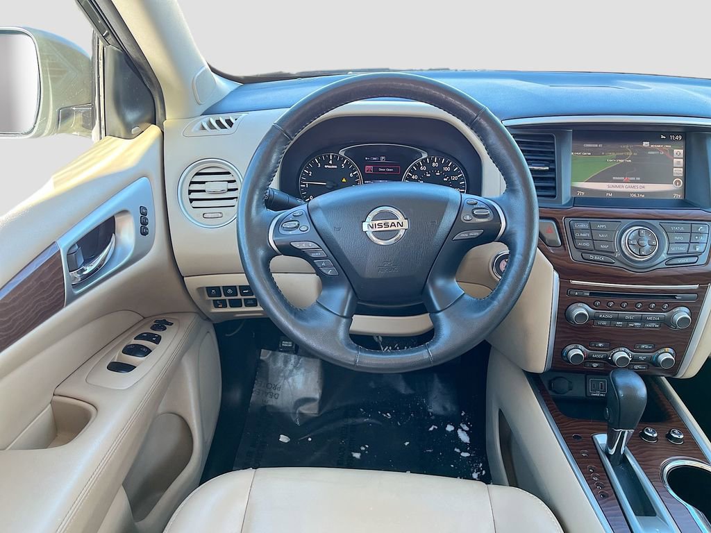Used 2019 Nissan Pathfinder Platinum image 22