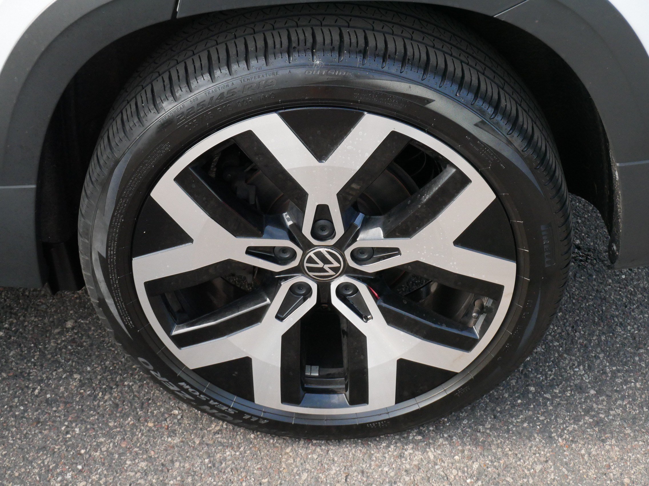 Certified 2023 Volkswagen Taos SEL AWD/4WD image 15