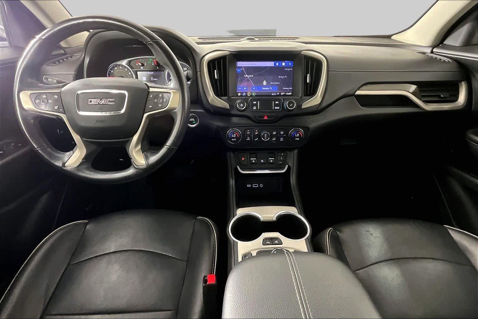 Used 2020 GMC Terrain Denali w/ Denali Premium Package FWD image 14