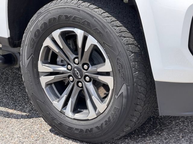 Used 2022 Chevrolet Colorado Z71 w/ Safety Package AWD/4WD image 9