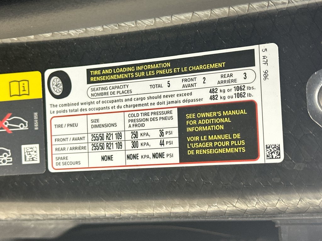 Used 2025 BMW iX xDrive50 w/ Convenience Package AWD/4WD image 39