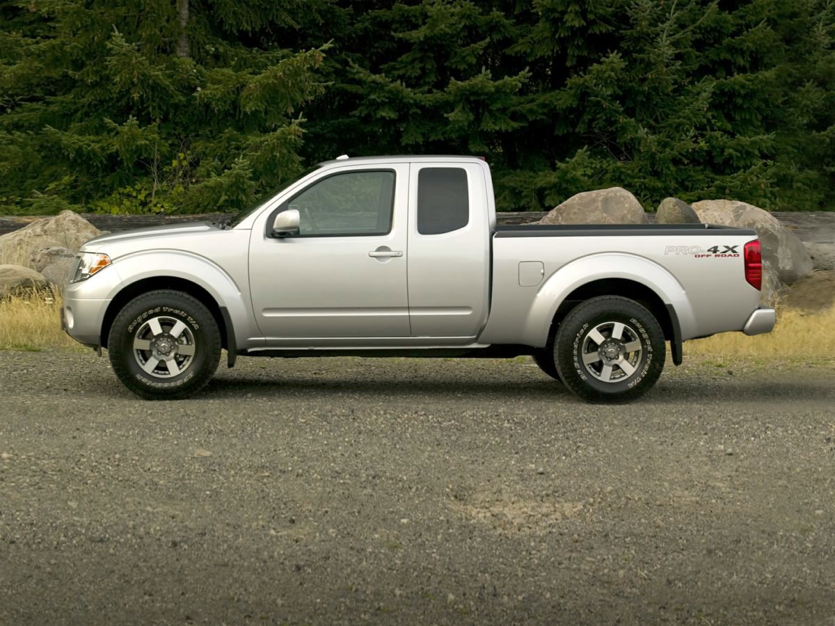 Used 2014 Nissan Frontier PRO-4X AWD/4WD image 1