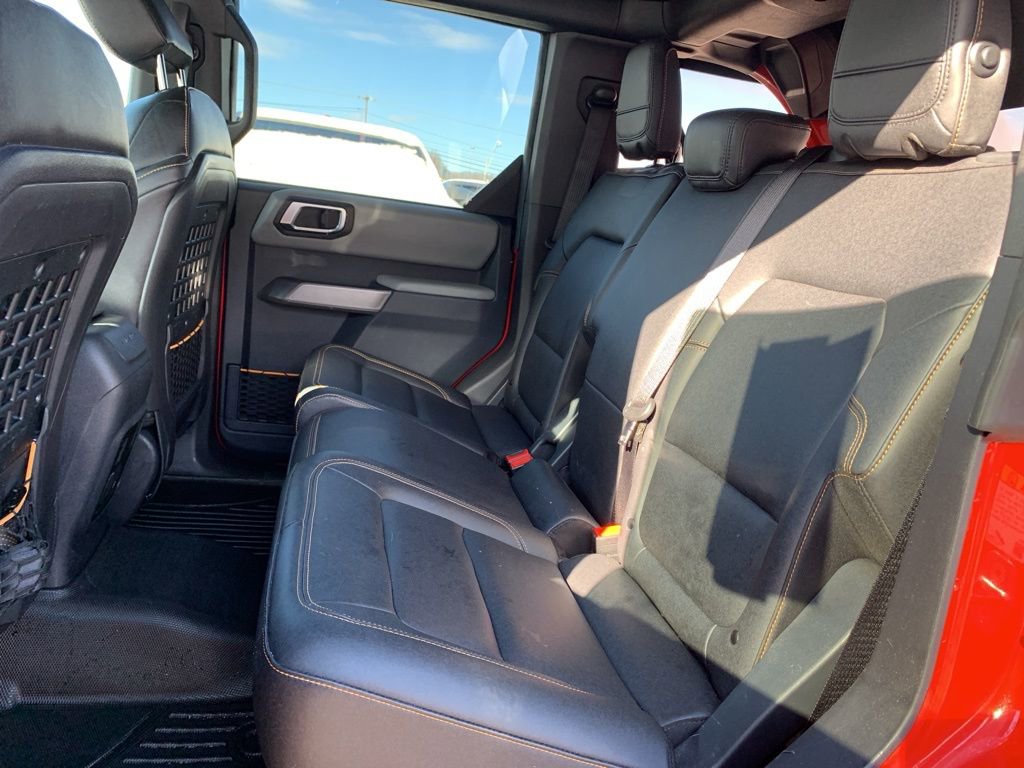 Used 2023 Ford Bronco Badlands image 13