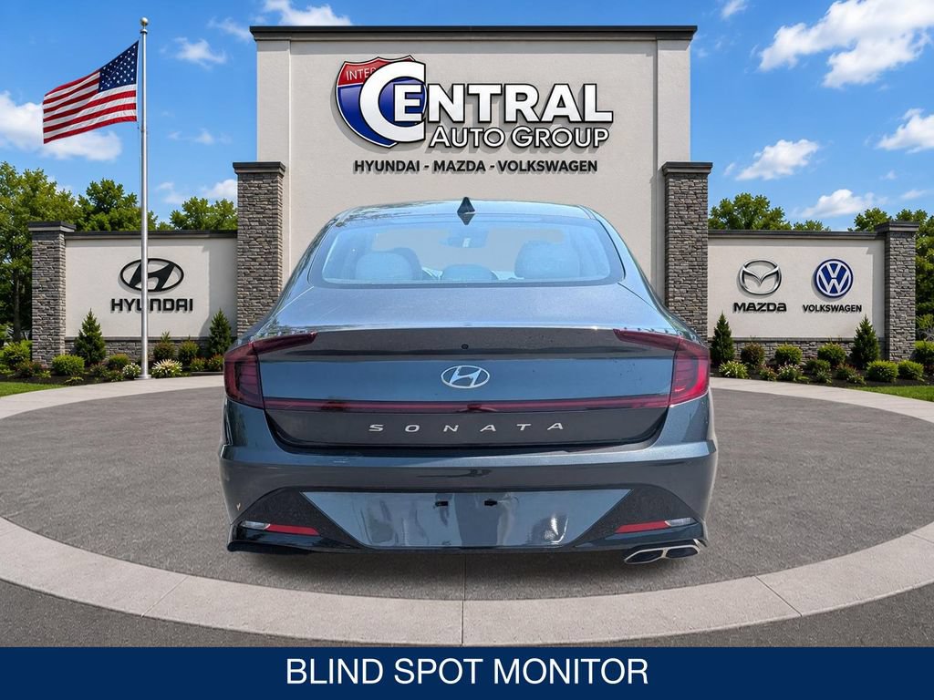 Certified 2022 Hyundai Sonata SEL w/ Preferred Accessory Package FWD image 7