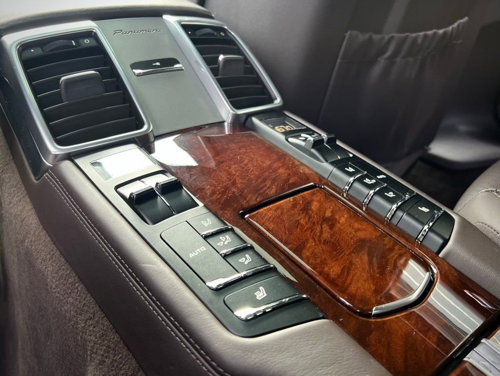 Used 2011 Porsche Panamera S image 19