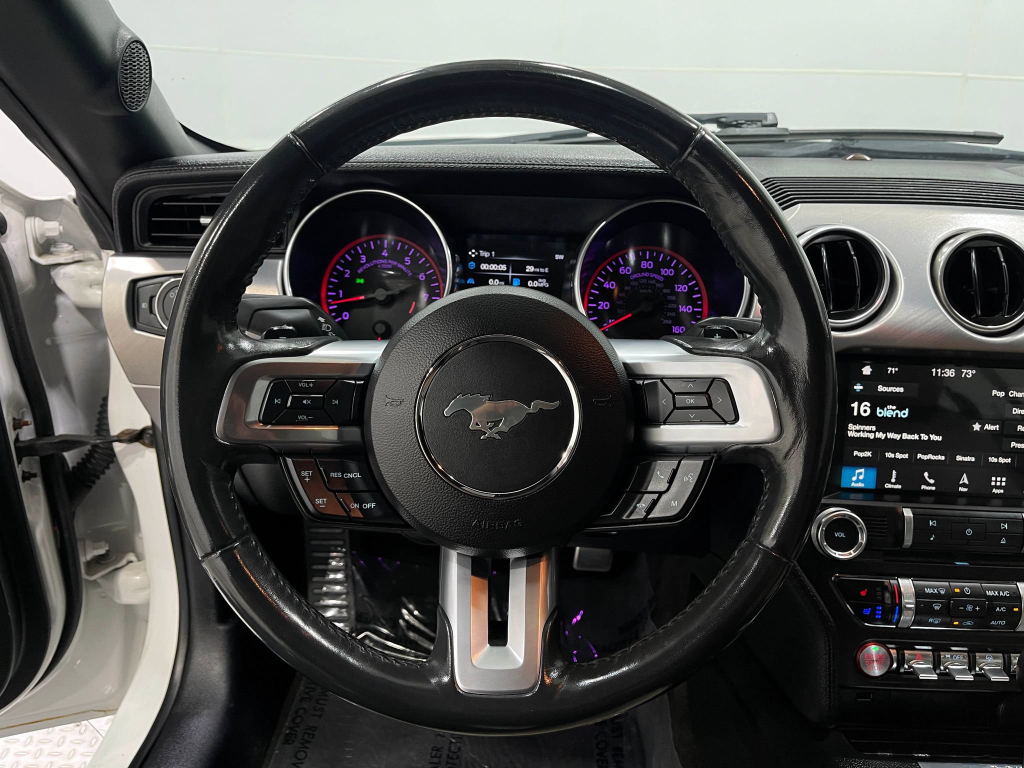 Used 2018 Ford Mustang GT Premium RWD image 21