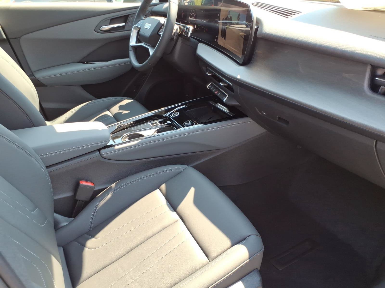 New 2026 Audi Q3 quattro 2.0T AWD/4WD image 25