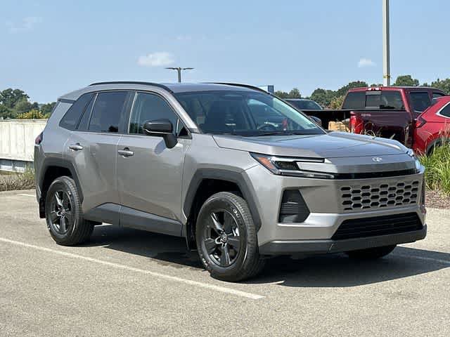 Used 2026 Toyota RAV4 LE AWD/4WD image 20