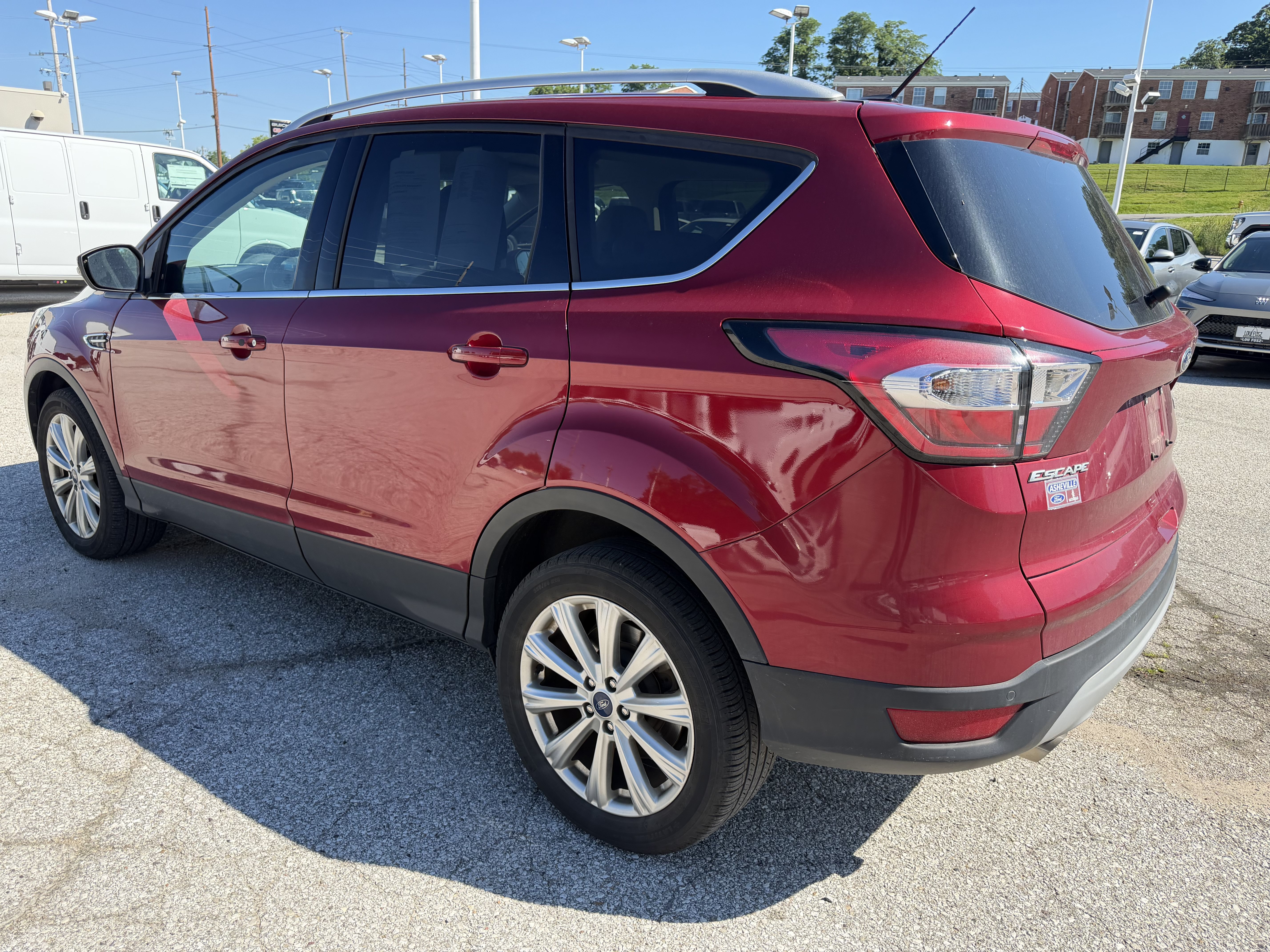 Used 2017 Ford Escape Titanium AWD/4WD image 6