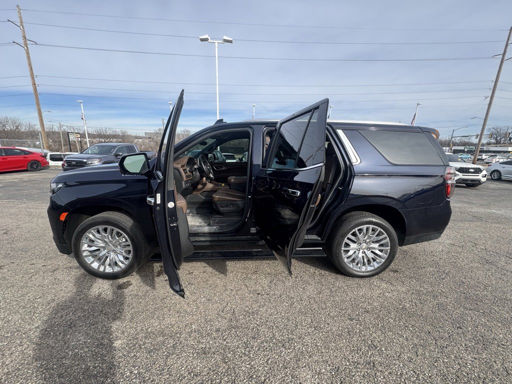 Used 2024 Chevrolet Tahoe High Country image 4
