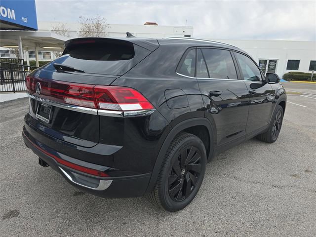 New 2026 Volkswagen Atlas Cross Sport SE image 3