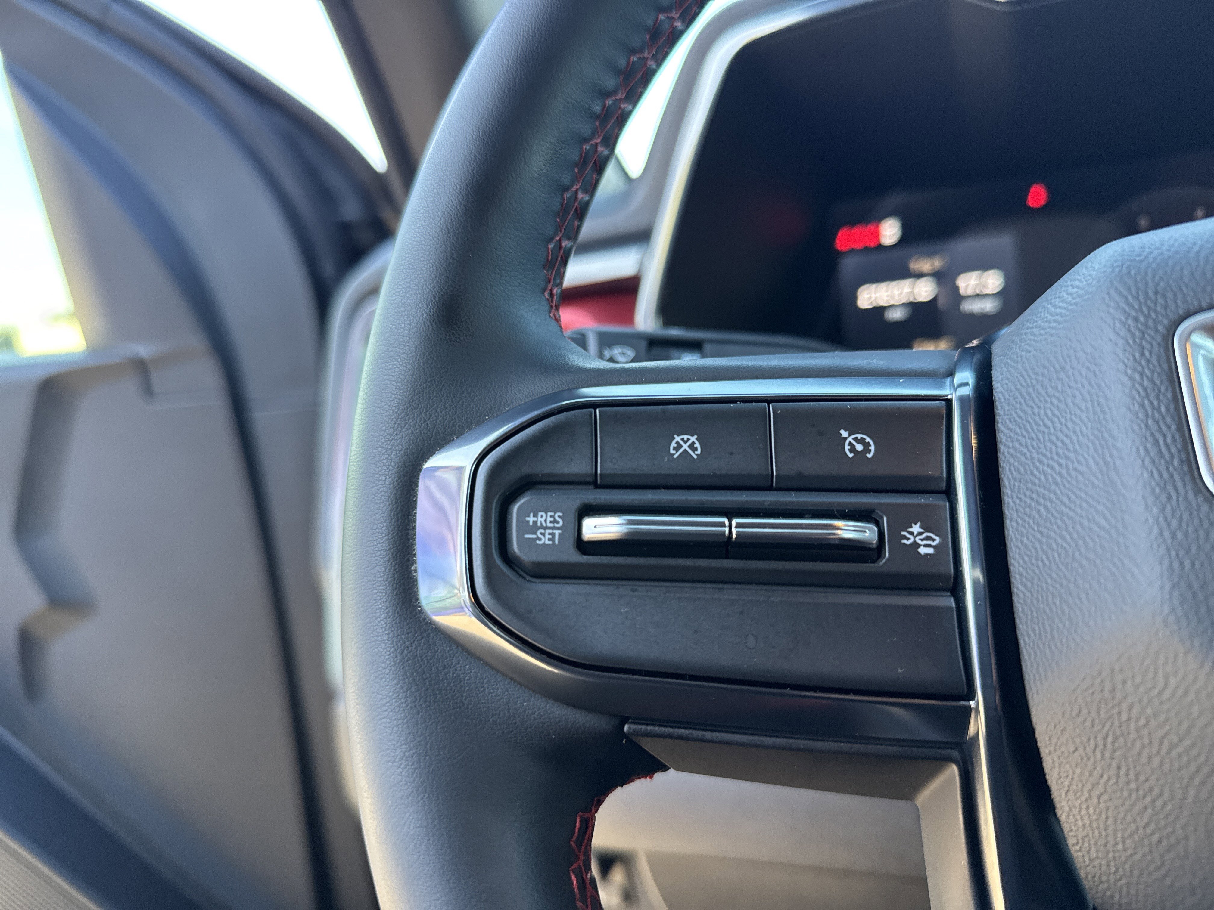 Used 2024 GMC Canyon AT4X image 19