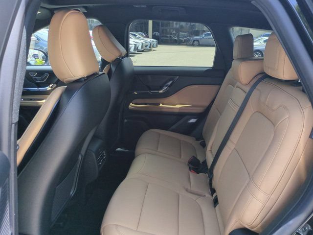 Used 2022 Lincoln Corsair Reserve FWD image 12