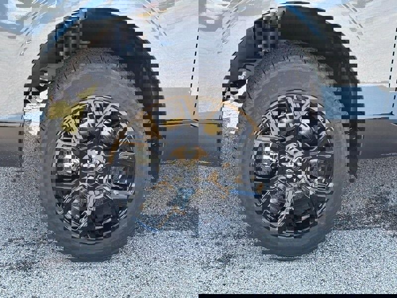 New 2025 Ford Maverick XLT w/ XLT Luxury Package image 4