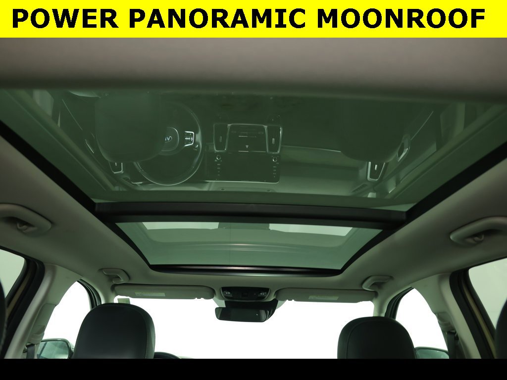 Used 2021 Kia Sorento SX Prestige image 3