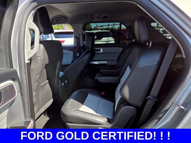 Used 2023 Ford Explorer XLT w/ Equipment Group 202A RWD image 11