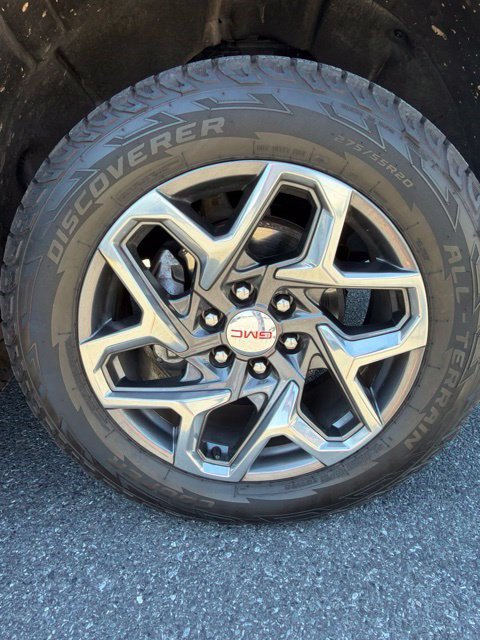 Used 2024 GMC Sierra 1500 SLT w/ SLT Premium Plus Package AWD/4WD image 33