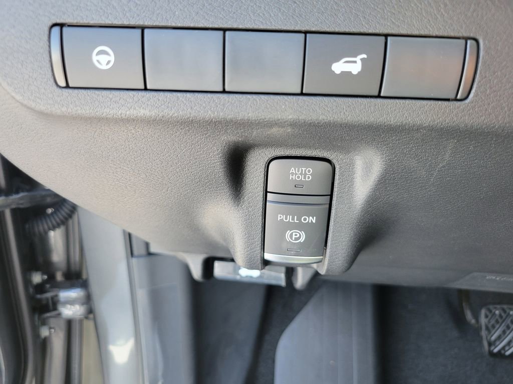 New 2025 Nissan Murano SV image 18