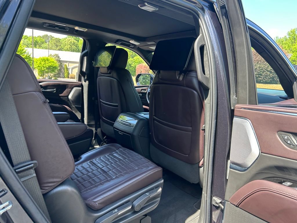 Used 2022 Cadillac Escalade Premium Luxury Platinum RWD image 53