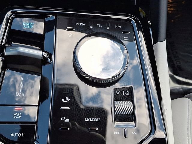 Used 2026 BMW i5 eDrive40 image 16