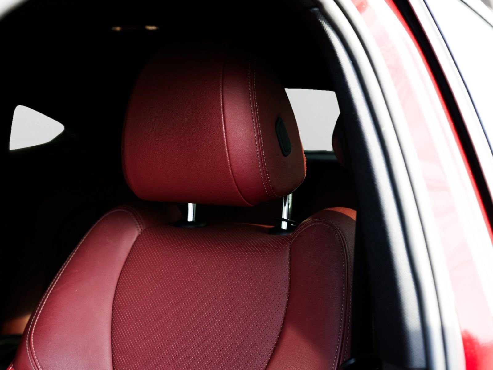 Used 2022 BMW X6 xDrive40i w/ Executive Package image 11