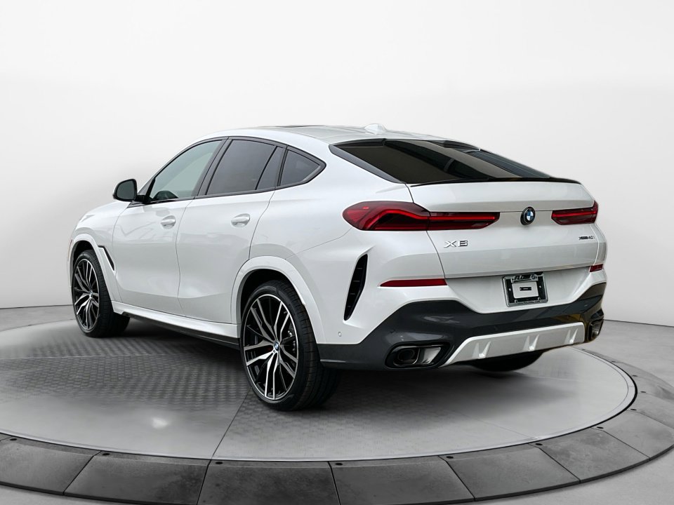New 2026 BMW X6 xDrive40i image 5