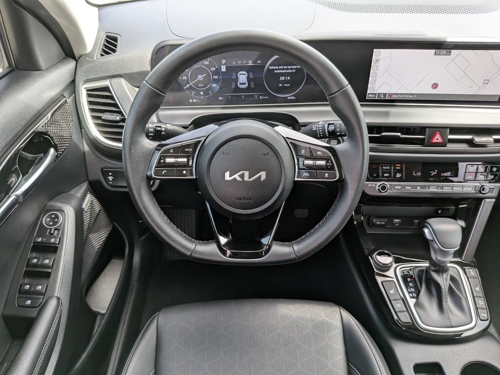 Certified 2026 Kia Seltos SX AWD/4WD image 16