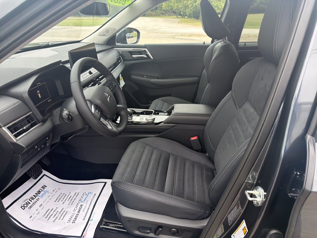 New 2026 Mitsubishi Outlander SE AWD/4WD image 13