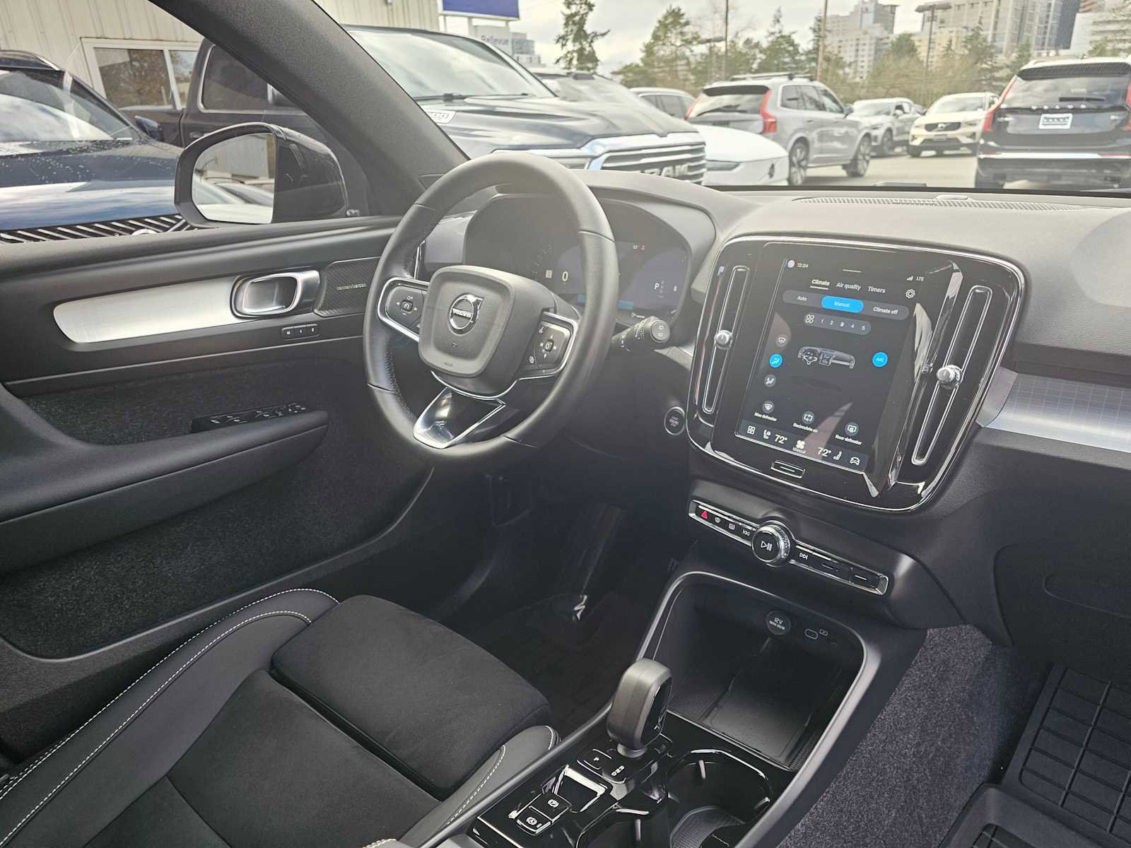 Certified 2026 Volvo XC40 B5 Ultra w/ Climate Package image 10