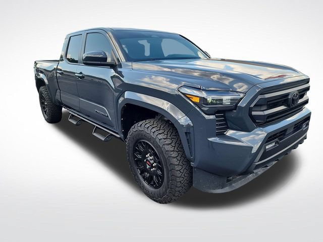 Used 2025 Toyota Tacoma SR5 AWD/4WD image 7