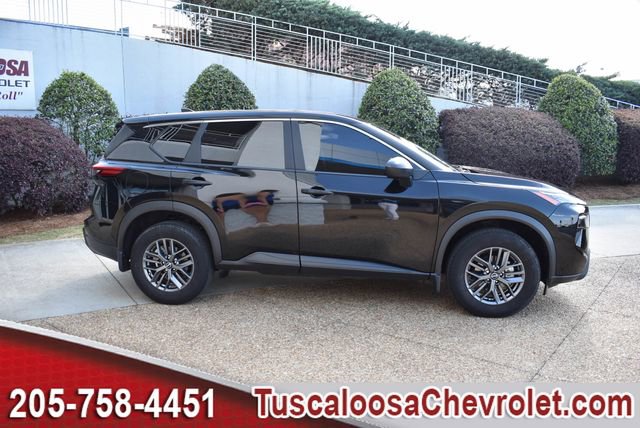 Used 2024 Nissan Rogue S image 11