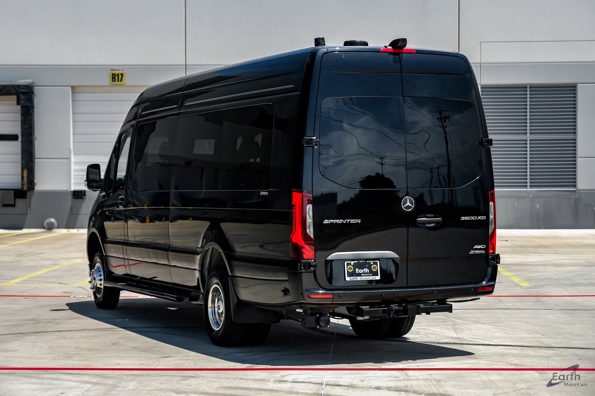 Used 2024 Mercedes-Benz Sprinter 3500 image 11